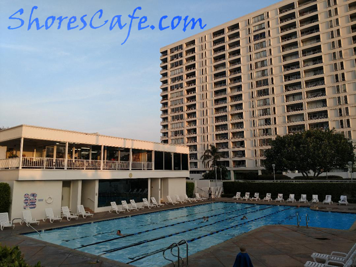 Shores Cafe in Santa Monica California does delivery for the Shores 24 Hours